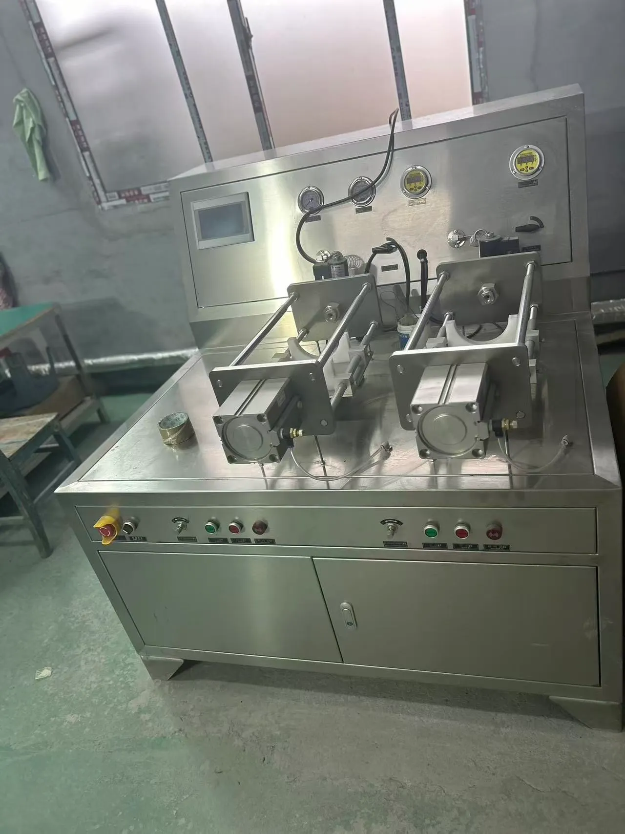 Stainless-steel filling equipment